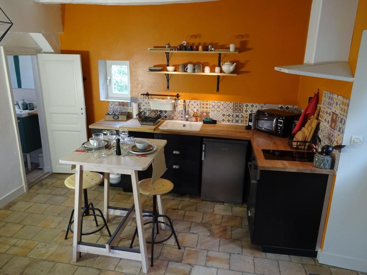 Les 3 Echoppes Bed & Breakfast Charge Luaran gambar